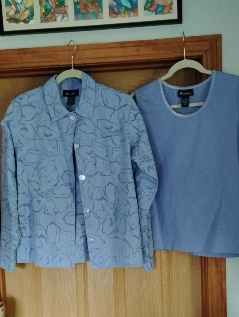 Denim&Co Light Blue Floral Button-Down Blouse with Coordinating Tank Top Medium